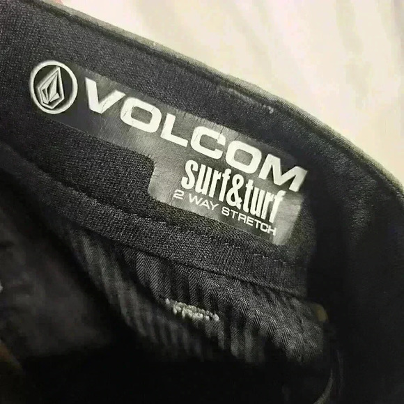 Volcom Men's Gray Surf and Turf Two-Way Stretch Shorts - Size 30 - Picture 2 of 4